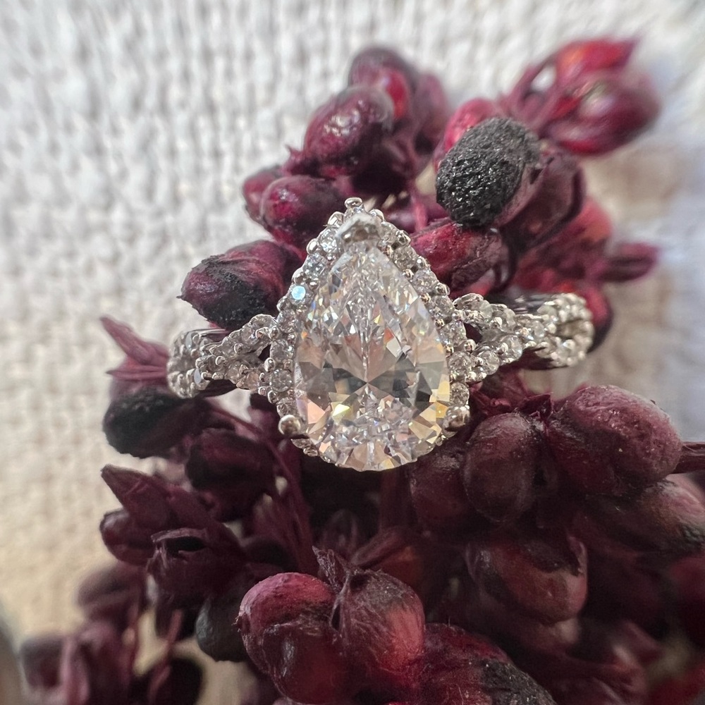 Sterling silver pear shaped halo infinity detail ring